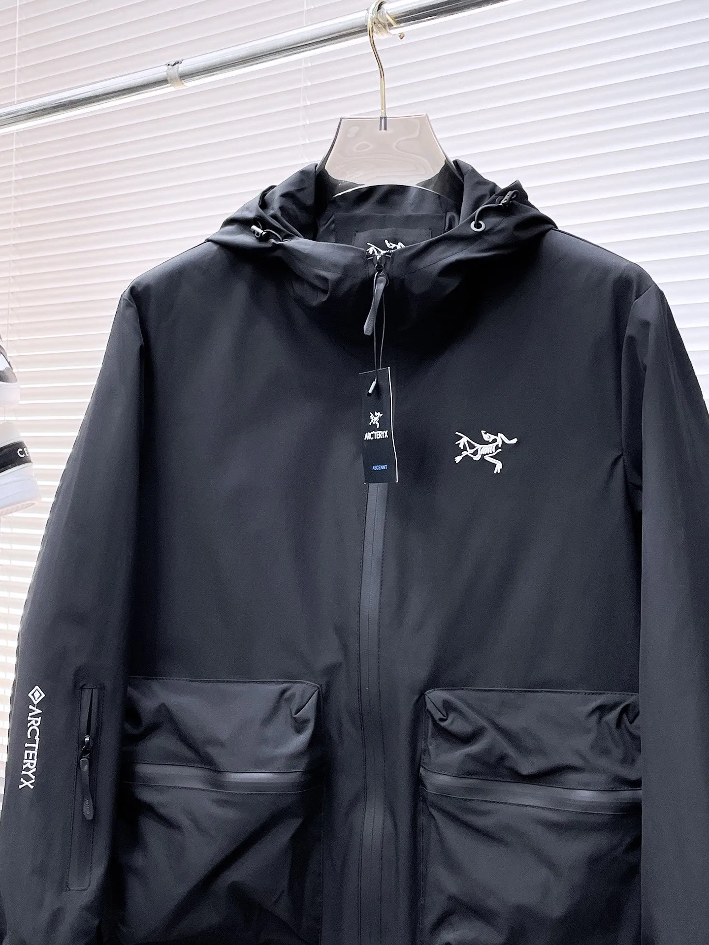 Same Style， ， 2026 New Arrival ， Original Premium Breathable ， ， ， Quality。 ， Sizes：M～3XL， 195